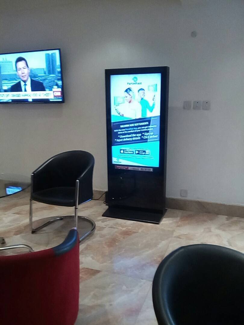 thisTEMI's tweet photo. #ParcelfastApp digital ad spotted at Ikoyi Club, Lagos and Reddington Hospital, VI.
My babies have blown πππΎ
Cc @parcelfastNG @MARVtunes https://t.co/TVM1EtjXBV