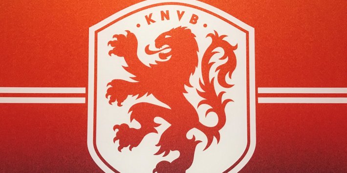 De Telegraaf: 'Het nietig verklaren van de competities is het enige onaanvechtbare besluit' fcupdate.nl/voetbalnieuws/…