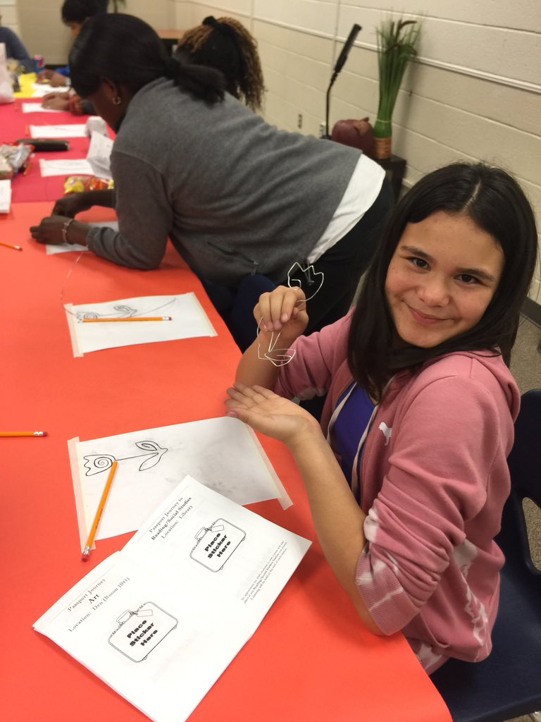 AliefMS_ASP's tweet image. The Art session at Academic Night was a success!  @alief_middle @AliefISD_ASP #wirecreations #passporttocreativity