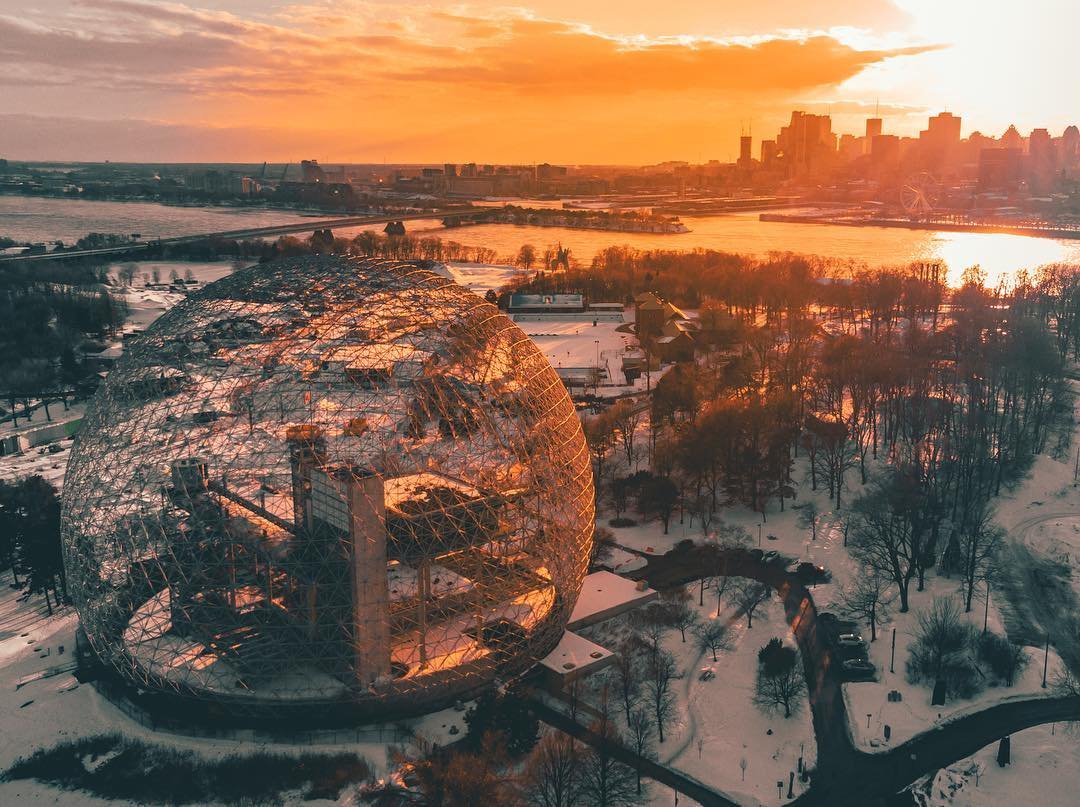 Monmontreal's tweet photo. Rayons de soleil sur la @biospheremtl 
📷 ajshotz https://t.co/pIIdZUwBFa #MTLmoments https://t.co/UhppVtIQ1h