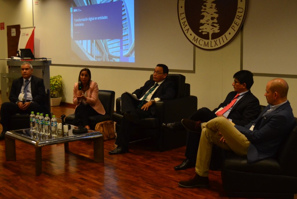 mas_finanzas's tweet image. #Fepcmac: #Microfinancieras tienen que adaptar su #TransformaciónDigital con su #VisiónSocial. goo.gl/Px8gFV