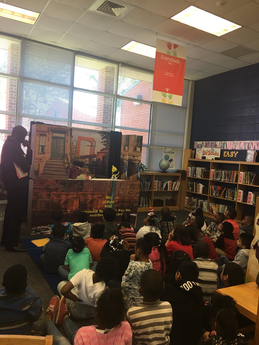 Benteen’s First graders are enjoying the Environmental Theater-The Healthy Life.