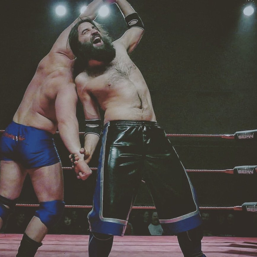 VegaHeel's tweet photo. Going for the #Killswitch #Unprettier on @JVincible95 at @SouthEastPro #LightTheFuse 2018. Photo courtesy of @jdhowells https://t.co/9QQTDFC7pE