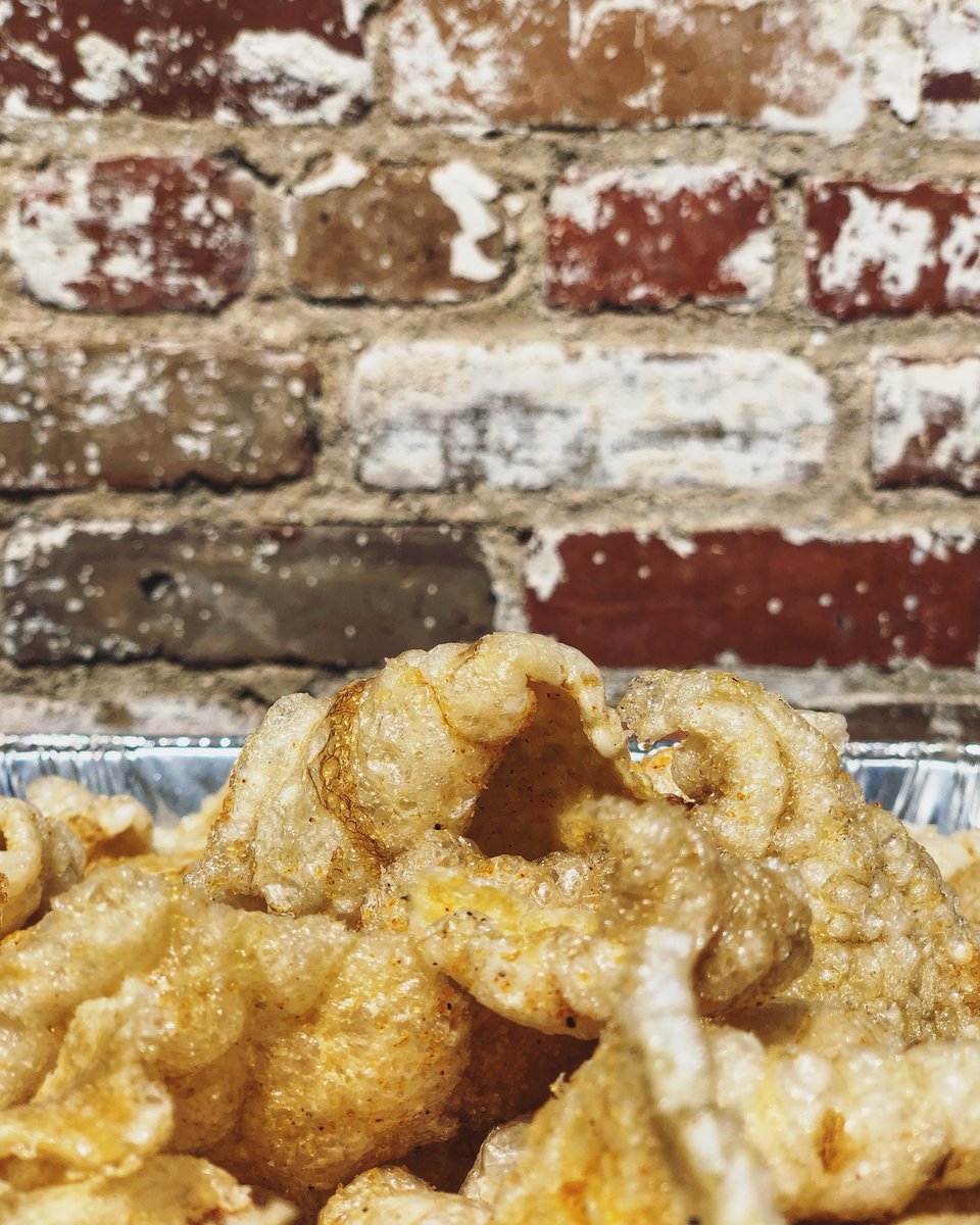 TableAndMain's tweet image. First up: BBQ pork cracklin’s with cheddar pimiento cheese, Kentuckyaki sauce, and bread ‘n butter pickles at A Bourbon Affair! It’s a GORGEOUS day for a festival! @ChsWineandFood