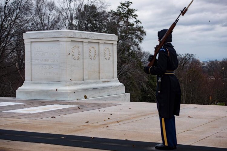 SecArmy's tweet photo. “Through the years of diligence and praise and the discomfort of the elements, I will walk my tour in humble reverence to the best of my ability.” - The Sentinel’s Creed.  As the DC area braces for gale force winds Sentinels from the @USArmyOldGuard continue to stand guard. https://t.co/vXg73uQcFz