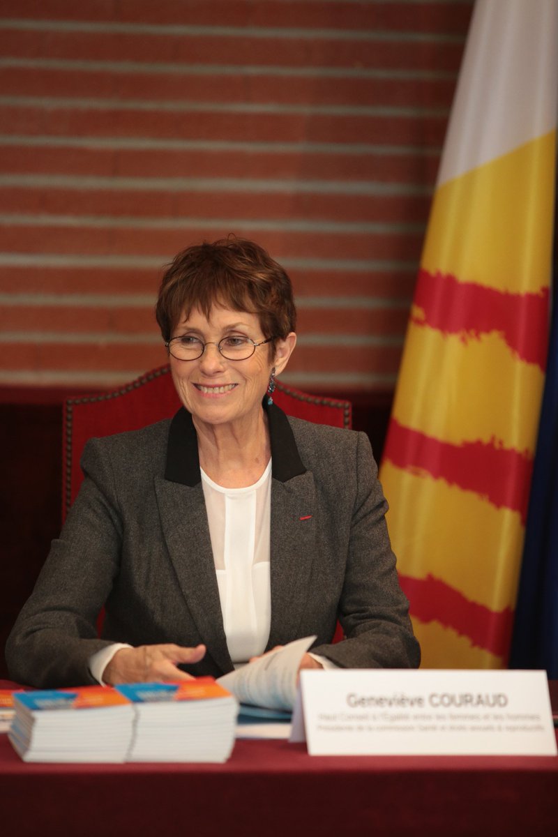 HCEfh's tweet photo. #EgaCom @Gvvcouraud, Présidente de la commission "Santé, droits sexuels et reproductifs" représentait le @HCEfh à la signature de la Convention d'engagement pour une communication sans stéréotype de sexe par le Conseil départemental des Pyrénées-Orientales. https://t.co/DYlA5VYILI