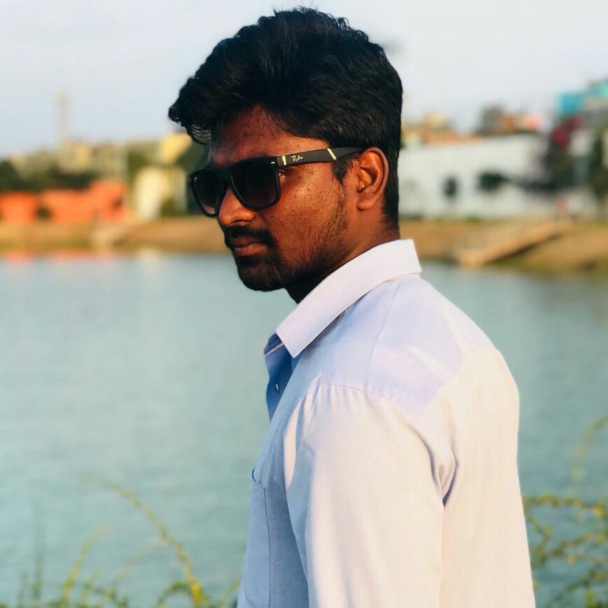 AravindanVarath's tweet photo. "வேங்கை மவன் ஒத்தைல நிக்கேன்!
தில்லிருந்தா வாங்கலே"😏
#IPhone8click #NewProfilePic https://t.co/yywPRji1rS