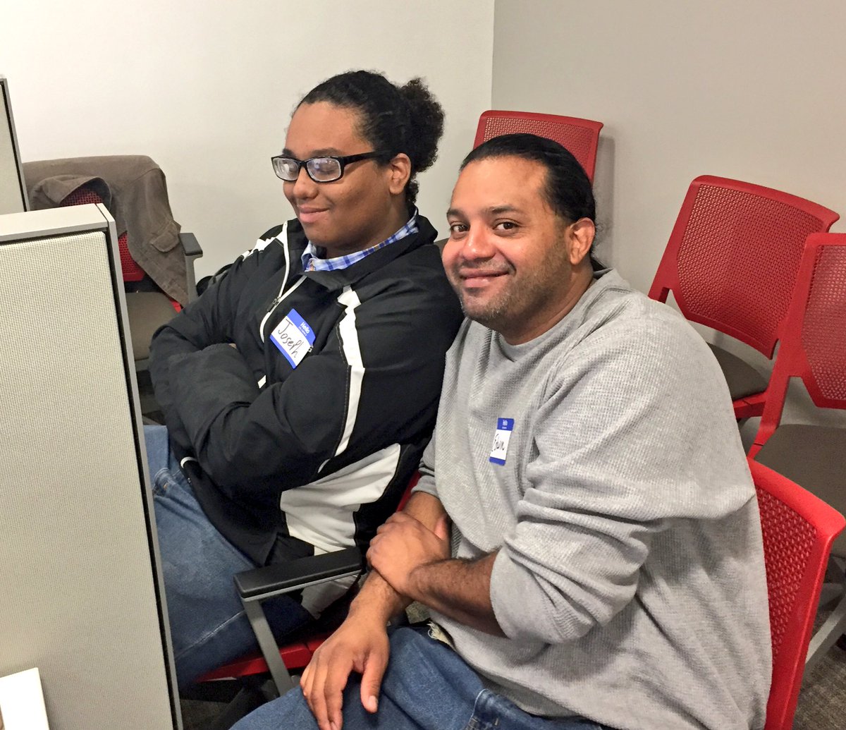 EmpowerLA's tweet photo. It’s exciting to see such a diverse group of neighborhood members come out to celebrate #OpenDataDay, to learn about LA’s open data tools and @USCPrice Neighborhood Data for Social Good Tool #NDSC 

Great work by many city and community groups! #OpenDataDayLA  #DataLA #techLA https://t.co/bKyMHjgvhn