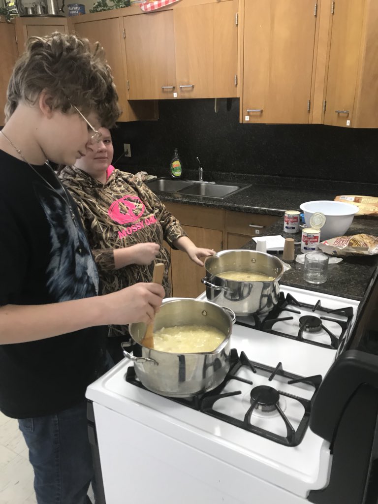 theFACSofLHS's tweet photo. Advanced Nutrition and Wellness students cookin up a storm for hospitality rooms this weekend. https://t.co/MfnDCsnceN