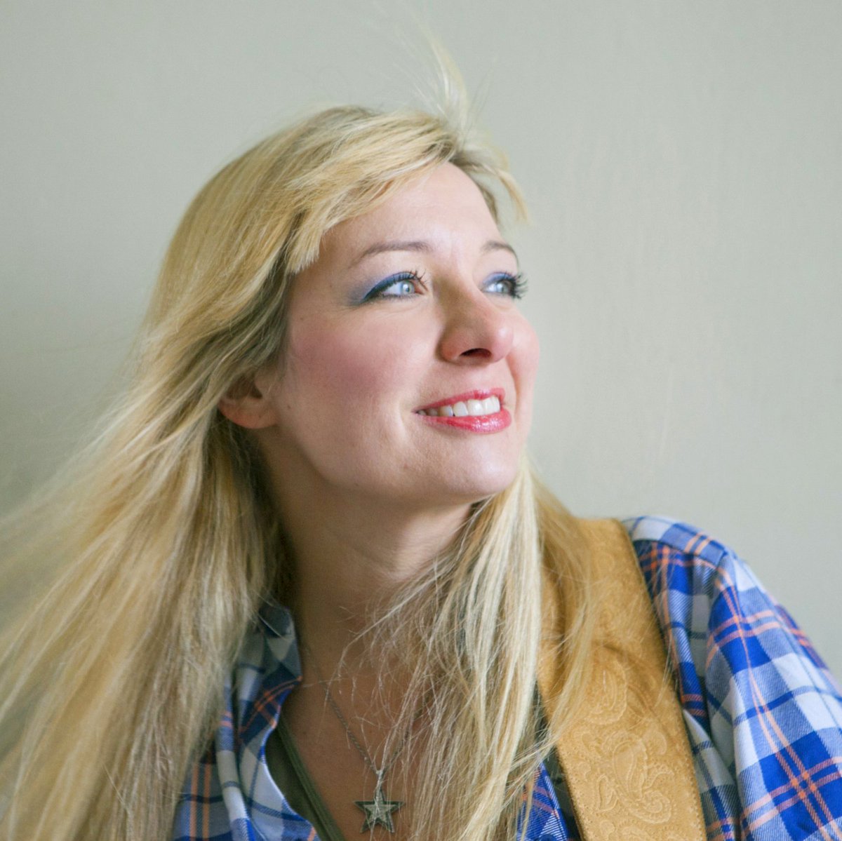 cryptomediahub's tweet image. New #TatianaShow! .@novaes_ai Joins .@queentatiana to discuss #decentralizedblockchain, #hightech solutions and potentials in the age of #Blockchain. Come check out our conversation! #Steemit #Liberty 

 steemit.com/blockchain/@ta…