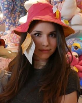 gracefultons's tweet photo. Grace Fulton, Oil on Canvas
Artist: God himself https://t.co/6eeI2WIVHs
