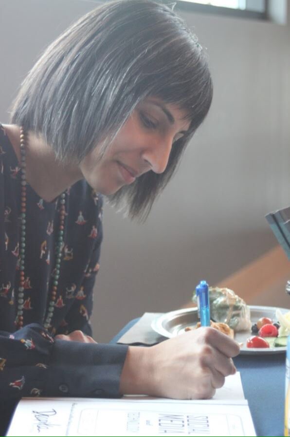 DeepikaMittra's tweet photo. Calgary friends I would love to see you @owlsnestbooks for my #socialmedia #technology and #wellness book signing! Join us Saturday March 3 from 11 am - 2 pm! #yyc #yegauthor https://t.co/dQ3zLL11jE