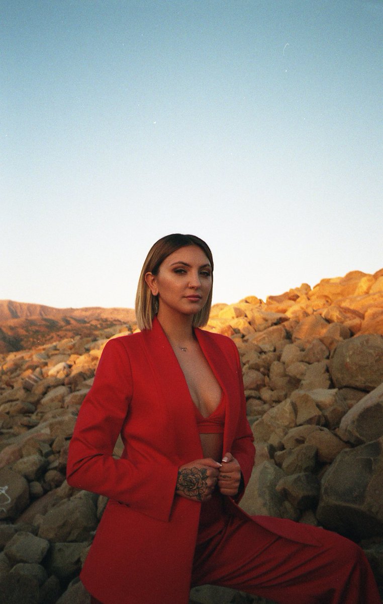 cleanbandit's tweet photo. just found this pic of @imjmichaels from the i miss you shoot ❤ https://t.co/CnHUattaoX