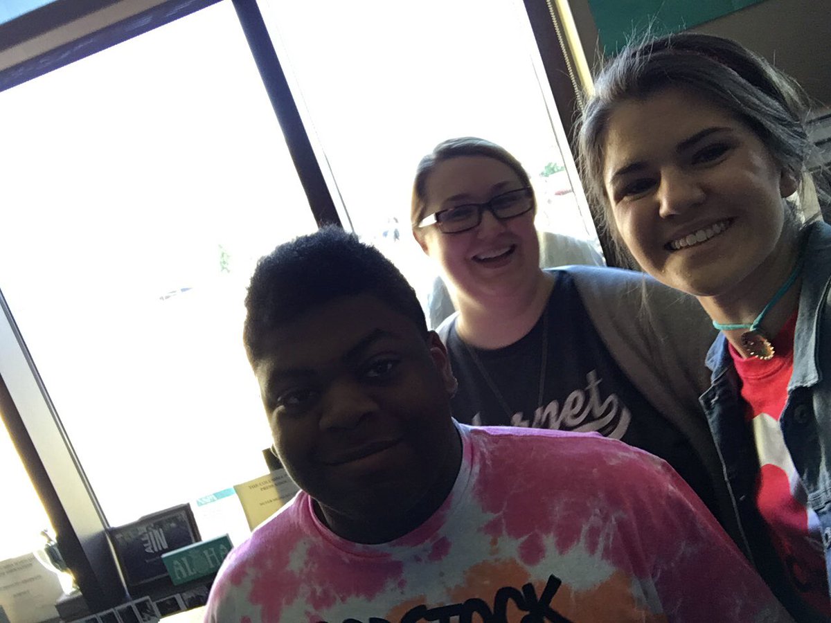 REDFORTHEWIN1's tweet photo. @BHSScavenger1 #1 #red https://t.co/rbRKmOn1pi