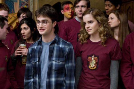 realTerryGraves's tweet photo. A Hogwarts House Reading List: 20 Books for Gryffindors https://t.co/QAYsvkGloH https://t.co/OQJfWSSzvx