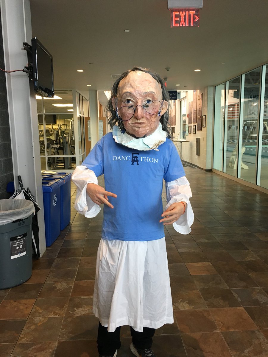 EA_danceathon's tweet photo. Special Guest appearance today! #danceathon #forthekids https://t.co/0PiCinrnB0