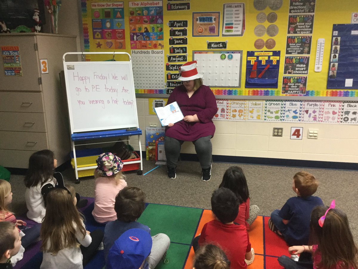 MVFCCLA_FACS's tweet photo. Dr. Suess celebration #EdProfII and #AdvChildDev @MtVernonHS reading to kindergarten @FESElem and pre-school at Promises and Possibilities #WeRMV @mvcsc_district Lessons a success #SayYEStoFCS https://t.co/ZYICnMWlQT
