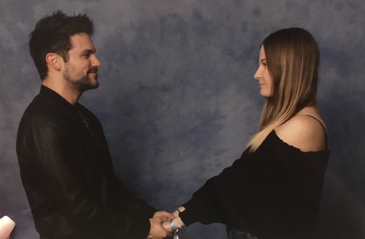 SarahAveryGomez's tweet photo. #BrantScriptGiveaway Ahhhh I miss you so much. Thank you for being so amazing https://t.co/BhPKT9cKDn