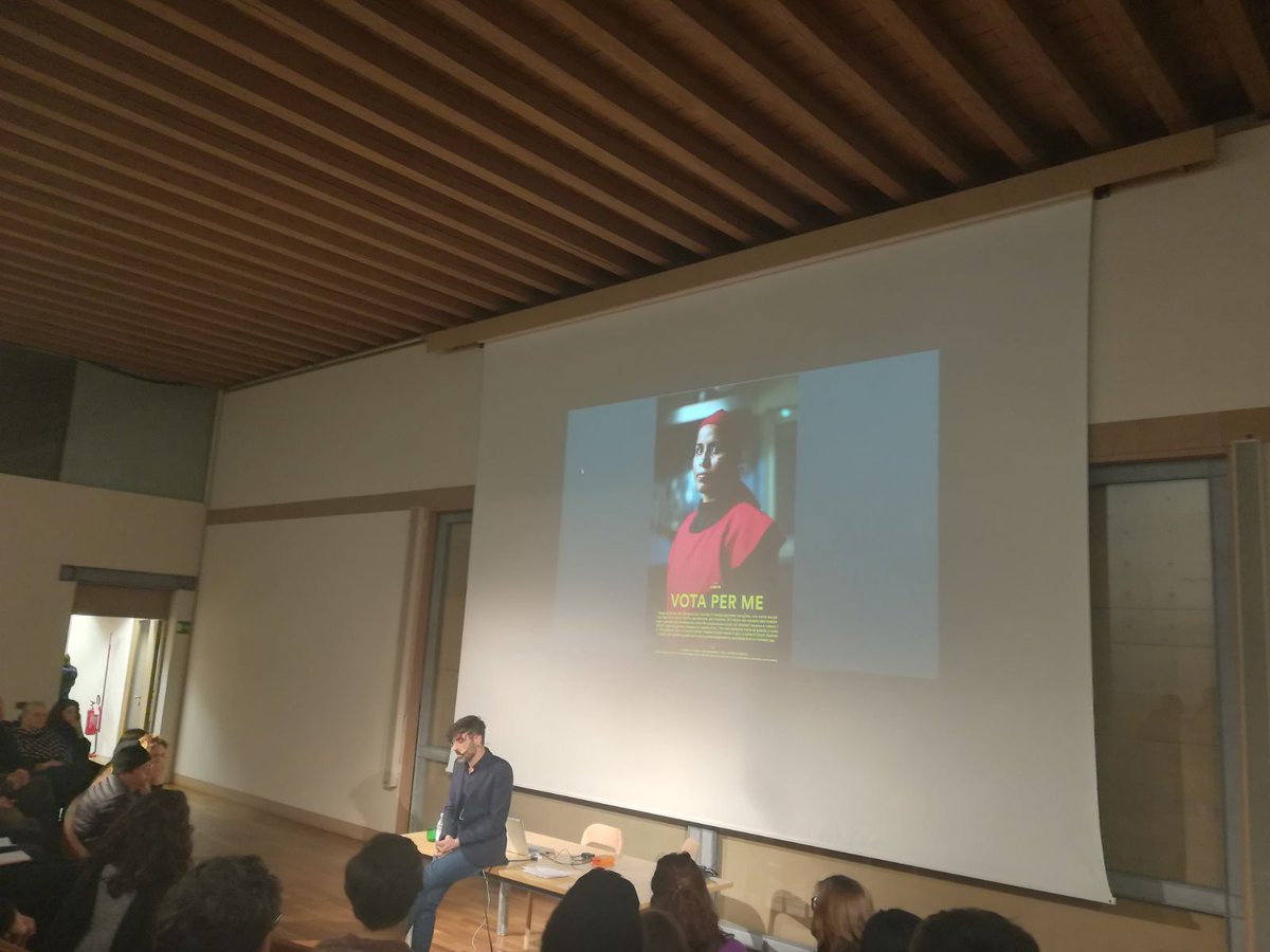 laessecoop's tweet photo. Spostiamo l'asse dei fenomeni dell'emigrazione dalla semplificazione alla complessità, per poter produrre un cambiamento. Stiamo partecipando all'incontro "Vota per Me. Workshop gratuito e conferenza di Gianluca Vassallo" organizzato da @fabrica https://t.co/TbV7IEPwSh
