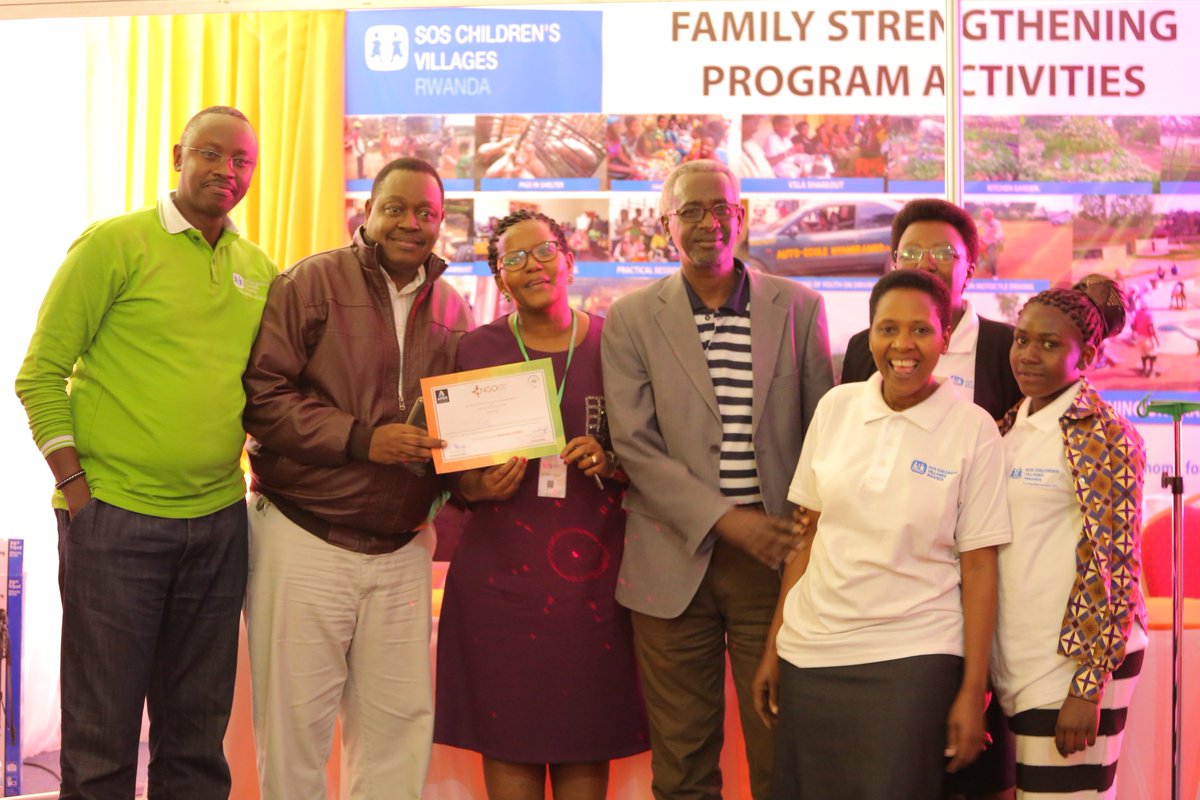 soscvrwanda's tweet photo. SOS Children’s Villages Rwanda awarded as the second best exhibitor in more than a hundred NGO’s participated in #ngoexpo2018 . Their display was greatly appreciated by visitors,event organizers and partners. #Nochildalone #SOSCVWCAF #SOSCVESAF https://t.co/iwsWh0mav3