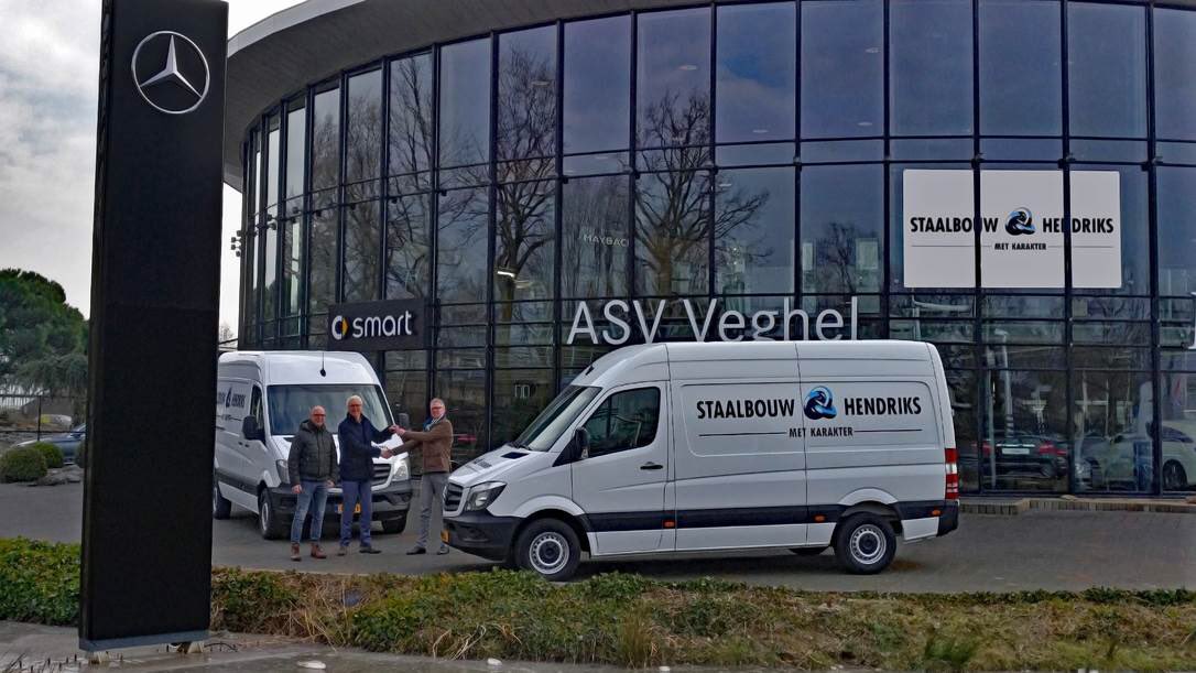 Noud_Hendriks's tweet photo. Vandaag bij de meest klantvriendelijke @MercedesBenz dealer @ASVMercedes in @gemVeghel 2 nieuwe montagebussen in ontvangst genomen. https://t.co/f8yEoyRSFp
