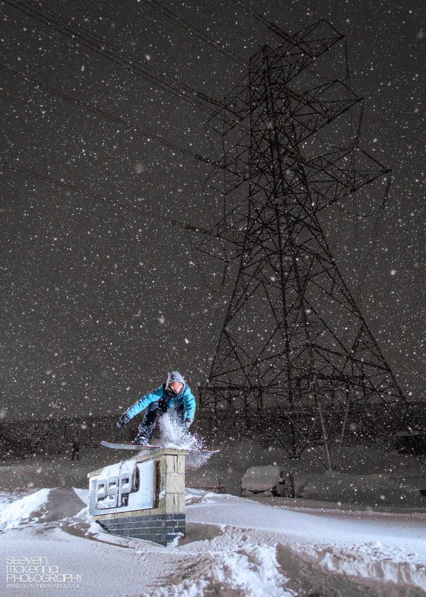 StevieMcKPhoto's tweet photo. Richie Mac... the most electrifying man in the Scottish Snowsports scene! #WLGram #UKShred #GlasgowSnow #YoBeat #BeastFromTheEast #SkiScotland #Pylon https://t.co/AxDbS3wY3H