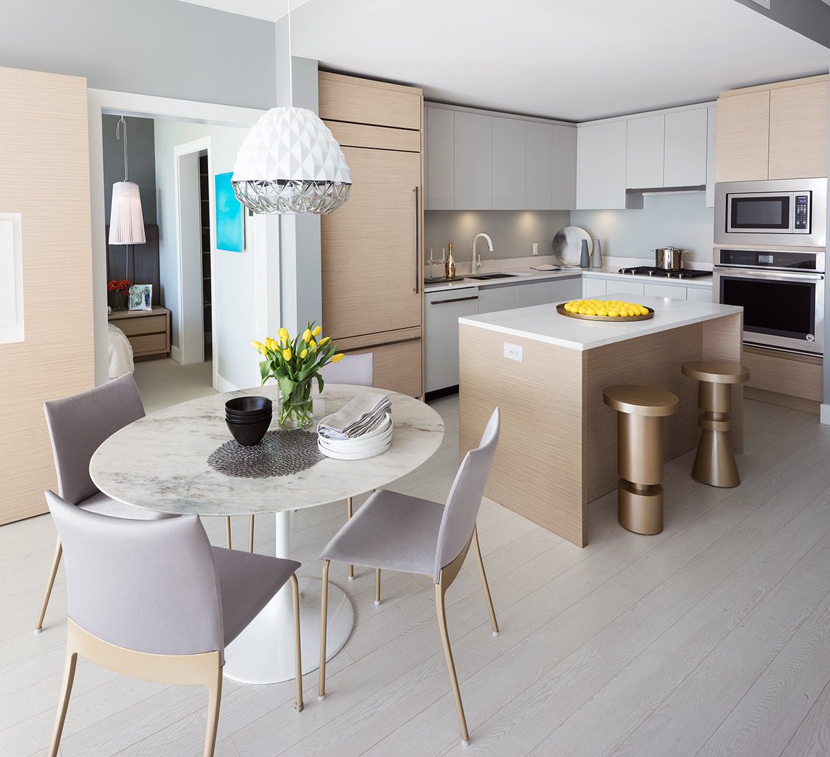 riverdistrictwo's tweet photo. #NOWSELLING Avalon 3 in the #RiverDistrict has just released their Reserved Collection of Homes! Over 50 homes are available and are all located in the tallest tower of this development. Don’t miss out on these stunning views! Visit us at https://t.co/zxnmGzS3BI for more info! https://t.co/MN1xMgp8cB