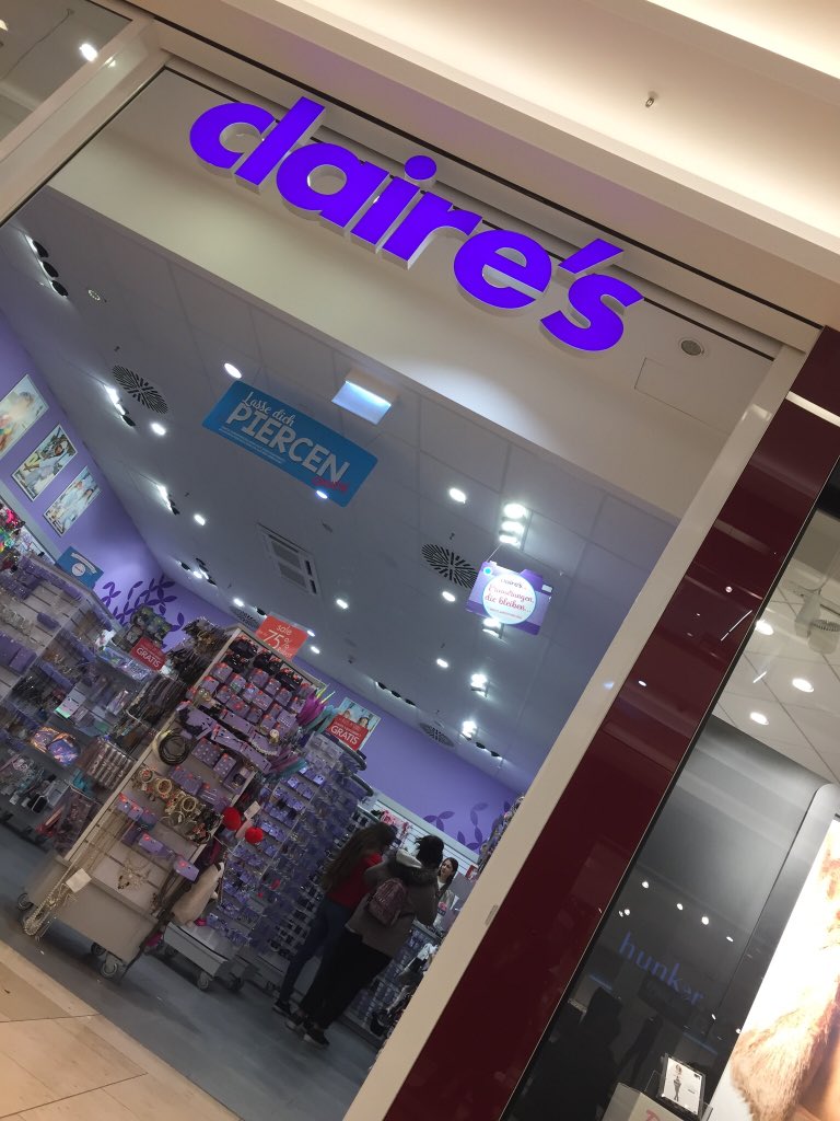 Ich konnte mich einfach nicht überwinden mit reinzugehen🤮 #kitschig #kitsch