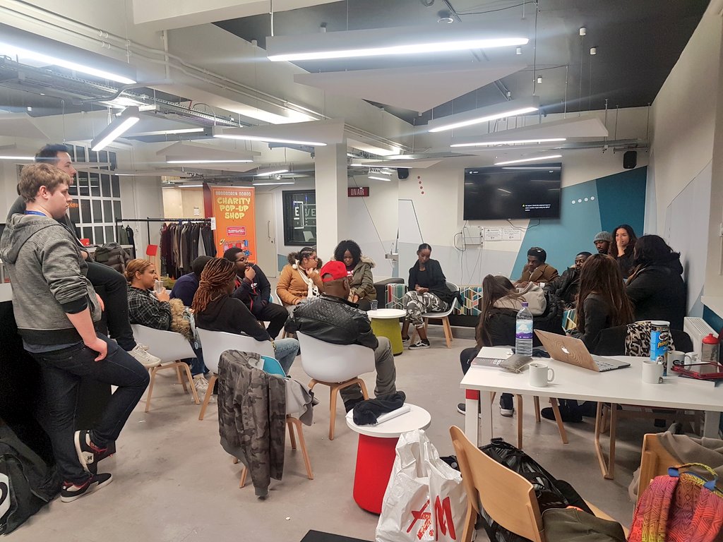metsuacs's tweet photo. ACS debate night! @LondonMetSU https://t.co/tqyhRLwE8K