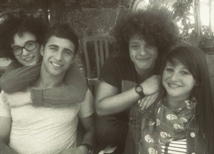 Team__Louka's tweet photo. - Instagram de Louka -
________Love ♥️ #famille #belleepoque https://t.co/0u7CknIUD8