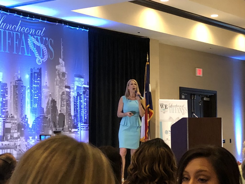 SarahNHahs's tweet image. Impact leadership is believing in &amp;amp; making a difference is someone else’s life. #developothers #leadershipmatters