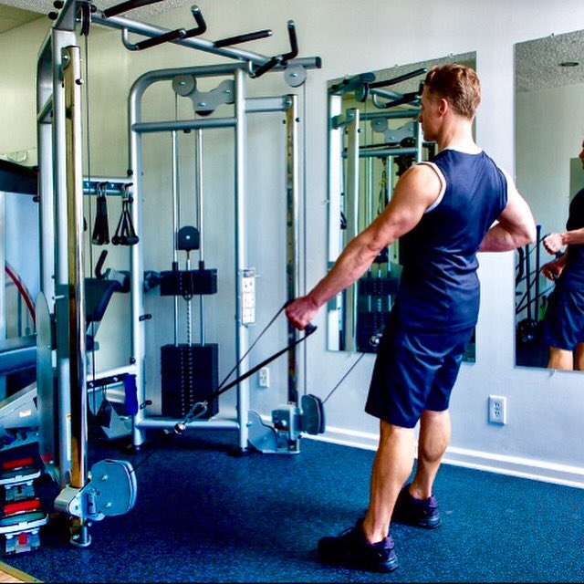 IRT_fitness's tweet photo. Squat & Row with alternating arms is a potential progression on two arm squat & row. #intrinsicresistancetraining #resistancetraining #strengthtraining #workout #workoutmotivation #fitness #fitnessmotivation #core #posture #breath #coreposture #healthandfitness #healthandwellness https://t.co/thOa9ZYSTU