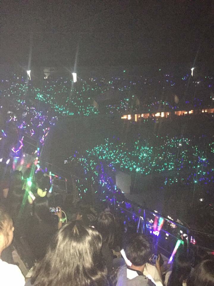 beautifulweird0's tweet photo. It’s been a pleasure and an honor to share a when and where with all five of you. I love you. #OneKConcertinManila #Forever5HINee https://t.co/tNmgqIbkLH