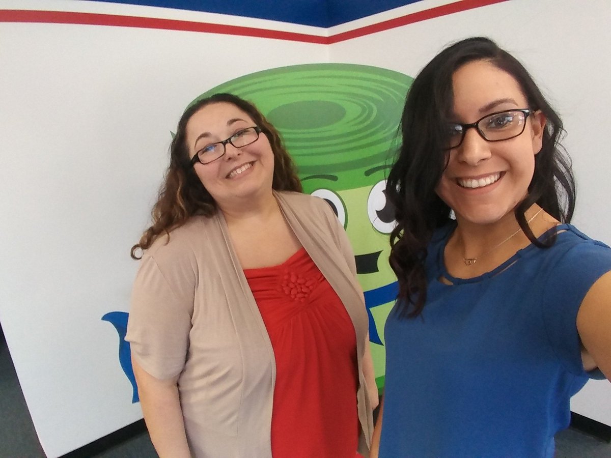 Ash_Ramos18's tweet photo. GM and SM posting our blue and orange! #TMXCares #ColonCancerawareness #kidneyCancerAwarness #lubbock2 #D140 #R28 @dma8122000 @anna_molidor @Necaxa111 https://t.co/orG1eHEh6i