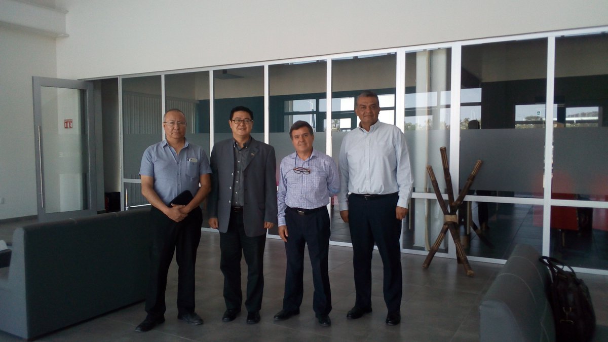 vortice_it's tweet image. 🇰🇷 Visita del consejero de la Embajada de la República de Corea, Wonil (Francisco) NOH a #VÓRTICEIT, en busca de nuevos proyectos de #SmartCity en Querétaro. 🇰🇷