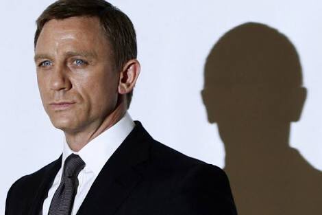 Royalty born on the 2nd of March, you share your day with Mr 007, Daniel Craig   Happy birthday to you   