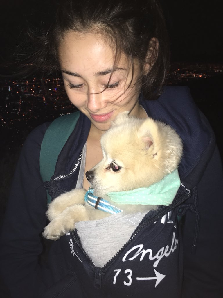 lungewithlauren's tweet photo. My gorgeous sister and my little guy at #kloofcornerridge for full moon. #capetownyoubeauty https://t.co/x38GyJHjIc