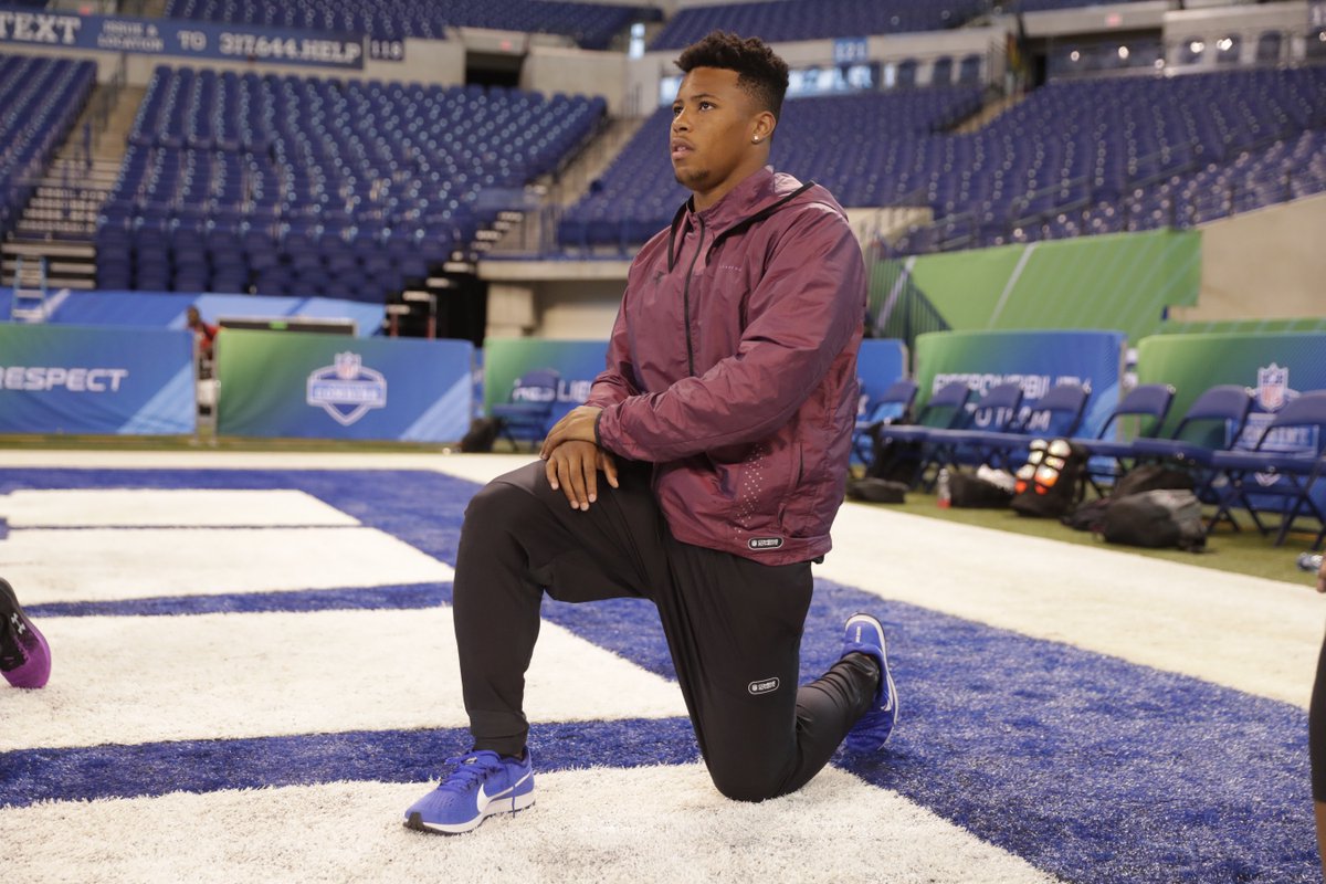 Saquon Barkley.
5'11' 233lbs.
29 reps at 225 pounds.
41' vertical.
4.41 40 time.

😳 SHEESH.