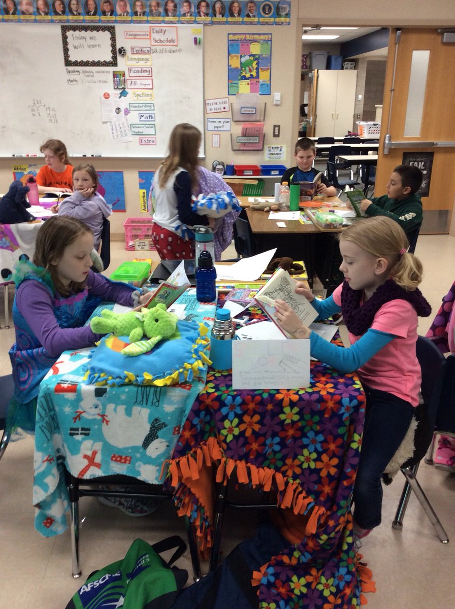 maeshcarrington's tweet photo. 3rd grade is celebrating Read Across America with guest readers &amp; a day devoted to reading! https://t.co/UVPA5tlVZh