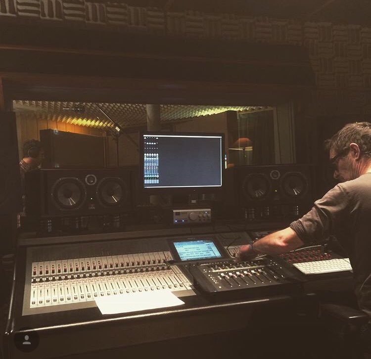 Team__Louka's tweet photo. - Instagram de Louka -
Session Studio @polydorfrance ___________ 🎶 https://t.co/GbVmFOCLBb