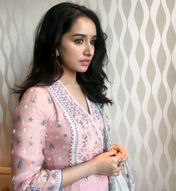 Happy birthday shraddha kapoor 