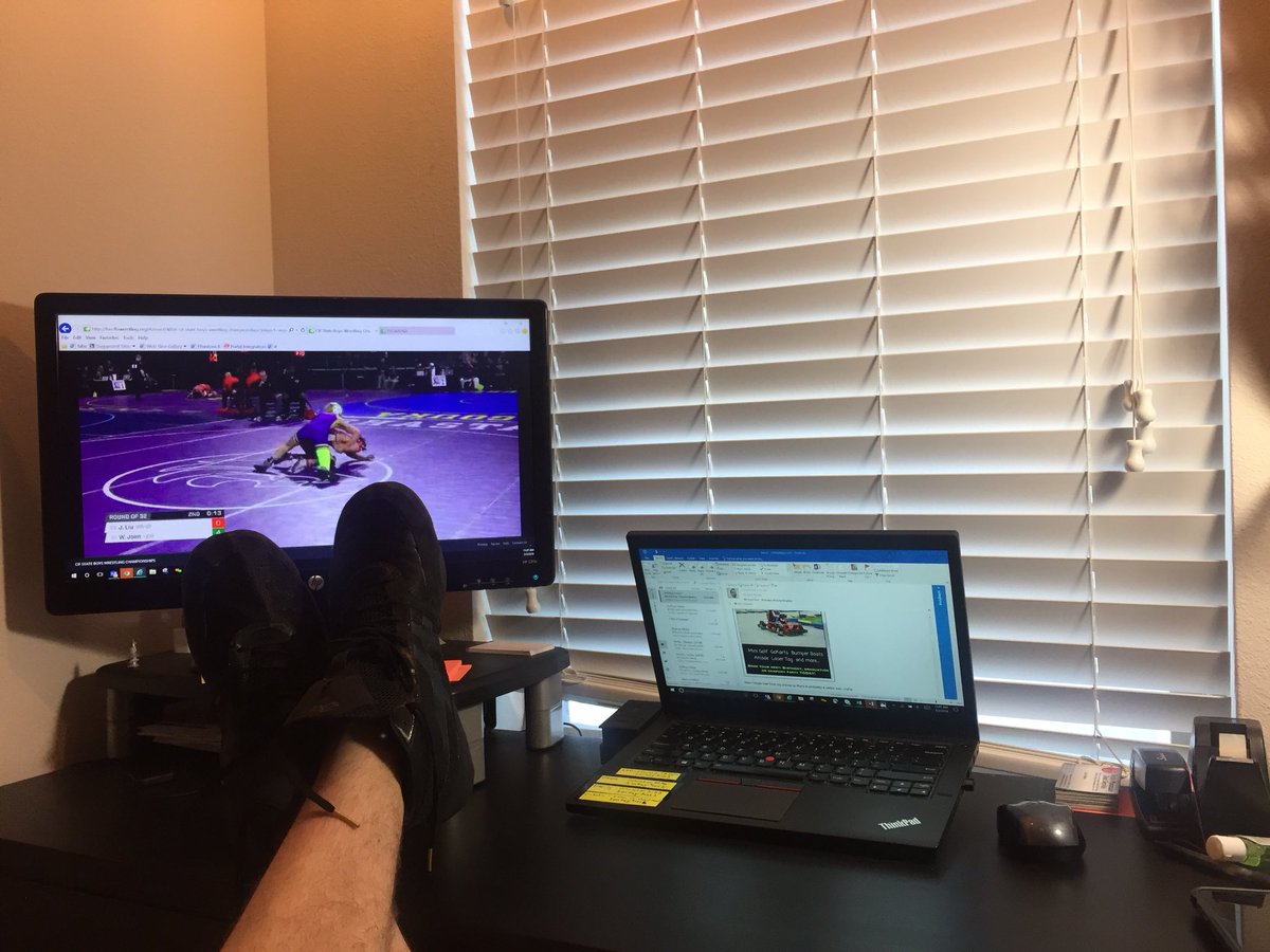 The_Mr_Amazing's tweet photo. Am I the only one who wears wrestling shoes at work for wrestling? #CAStateMeet 

What’s your shoe? #JBElites https://t.co/zp0l9D1YR1