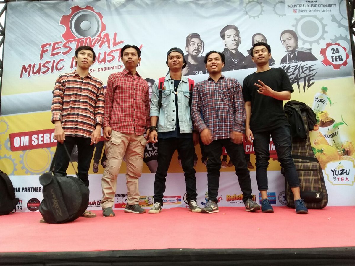 Squad #serundengbeach