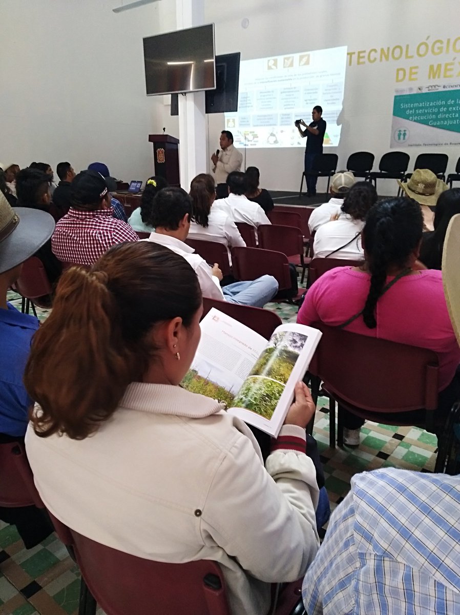 DesdeGto's tweet photo. El el marco del taller de sistematización de la experiencia del servicio de extensionismo ejecución directa 2017, @ErickOH_AC
Gte estatal de
@MasAgroGto, nos platica ¿Qué hace #MasAgro? 

@SAGARPAGTO1 @incarural @linosma @ValenciaAbundis @MasAgroGto @ExtensionismoMx https://t.co/XENoToacRO