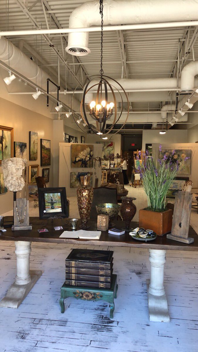 lobrosius's tweet photo. Sip &amp; See TODAY till 7! Art On Main 488 North Main Street Alpharetta, GA 30009 #Alpharetta #Sipnsee #HappyHour https://t.co/Rw5b9oIRNS