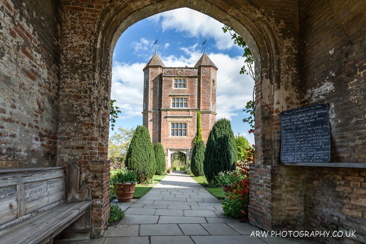 arwphotography's tweet photo. "Roll on summer" so many beautiful places to visit @BatemansNT @scotneycastleNT @BodiamCastleNT @SissinghurstNT @southeastNT https://t.co/1EZndsDuqG