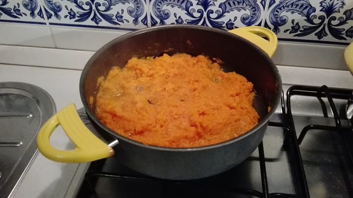 GiuliSeno's tweet image. #bigdata e #polbots mi hanno fuso la zucca, ci vuole proprio il pasticcio di #zucca :D via Facebook ift.tt/2CSP4f6