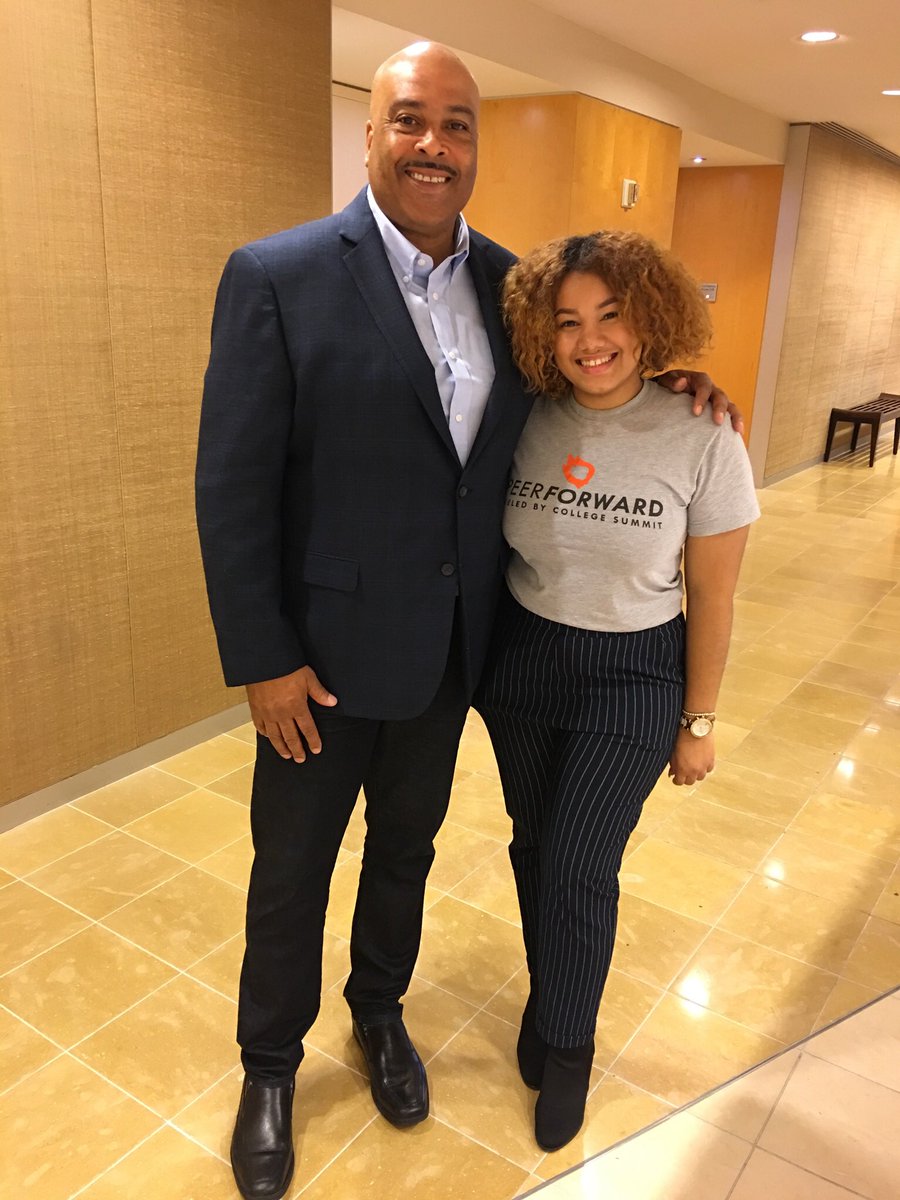 derekacanty's tweet photo. NYC PeerForward Peer Leader Training Camp in full affect! Despite the weather almost all teams are present and engaged! Bonus: got to hang with Alum Rocio Siri Garcia who is about to graduate college and go for her Masters degree! Always Love! #PeerForward https://t.co/BEJRYTBHKf