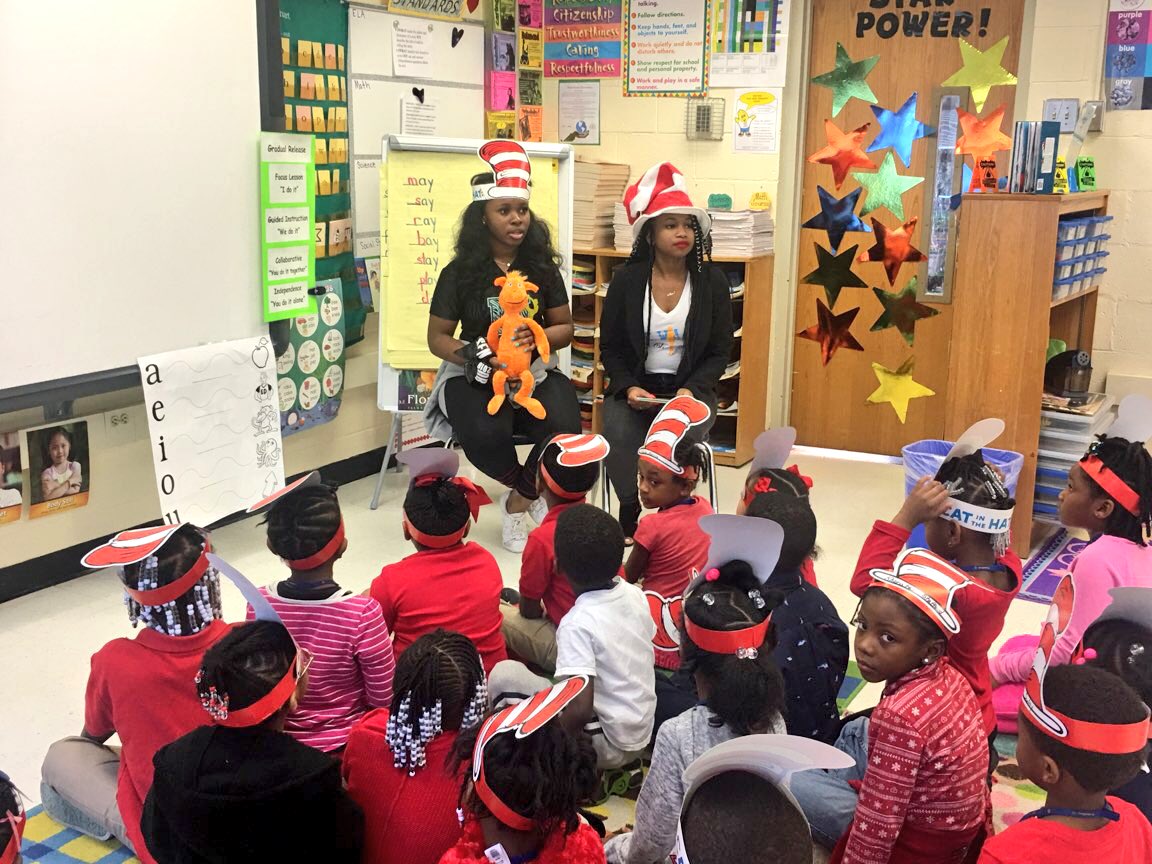 apsupdate's tweet photo. Love seeing our schools work together! The @APSMaysRaiders stopped by @APSWestManor to participate in #ReadAcrossAmericaDay! https://t.co/U61xSAUTJ9