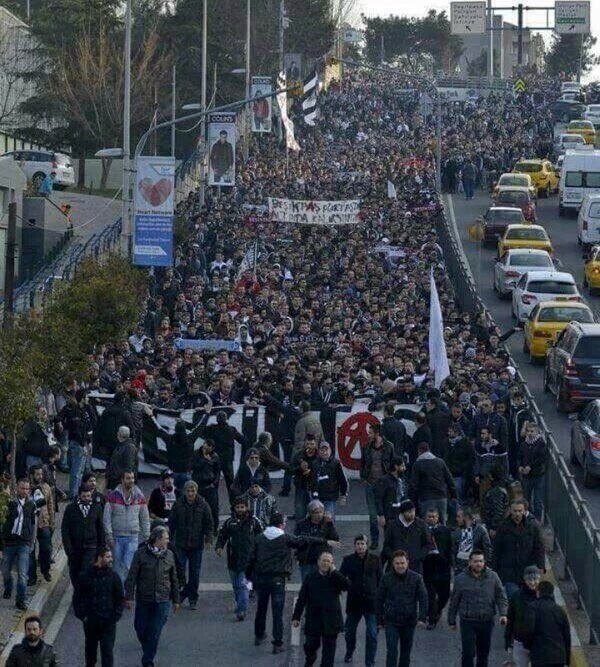 oguzbeyq7's tweet photo. #TFFŞaşırmaSabrımızıTaşırma #çArşı 'yı unutma.!! https://t.co/LxiqZOAVEg